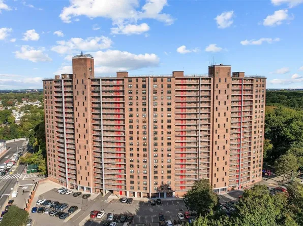 90-60 Union Turnpike #16E, Glendale, NY 11385