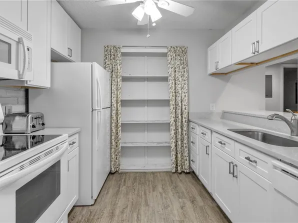 45 Plantation Dr APT 204, Vero Beach, FL 32966