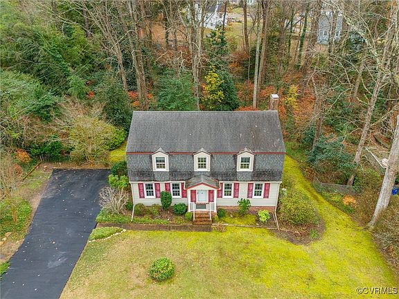 3rd image of 8611 Gem St
