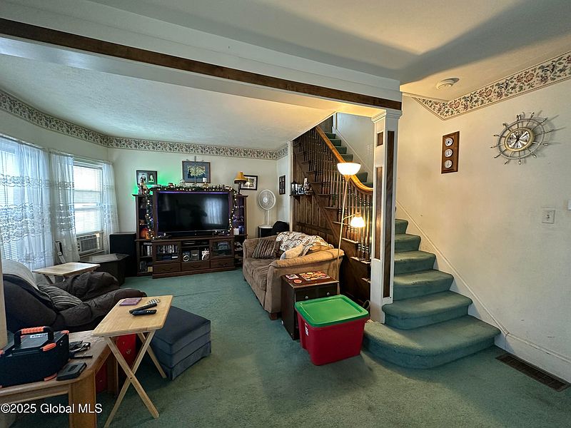 4th image of 13 Darwin Avenue
