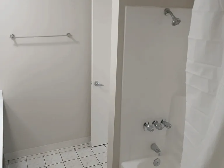 The Brooktree Estates Apartments — Photo 8