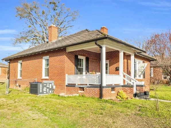 105 Draper St, Ninety Six, SC 29666