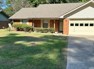 403 Rosston Rd, Hope, AR 71801