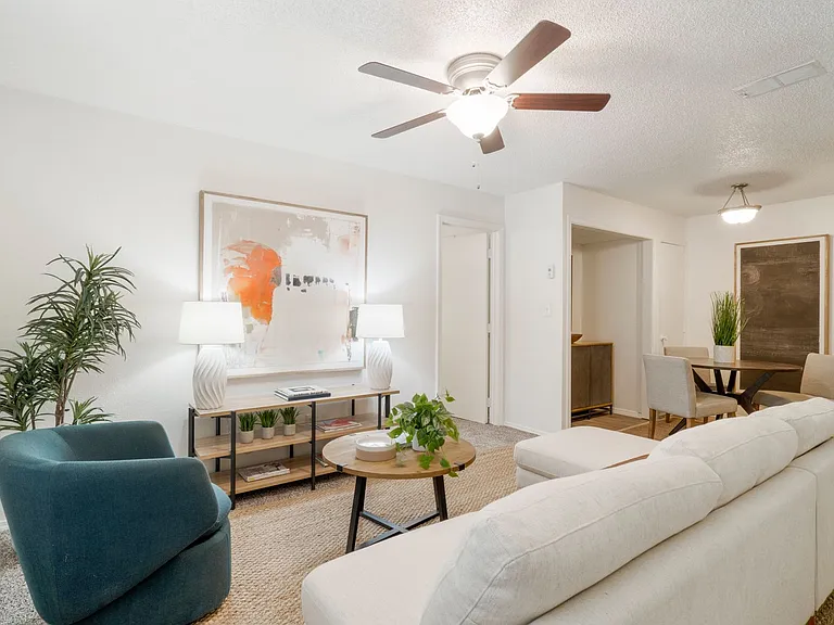 Twin Oaks - $500 Off First Months Rent! — Photo 20