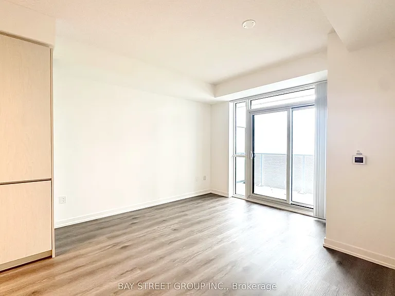 28 Interchange Way #4102 — Photo 10