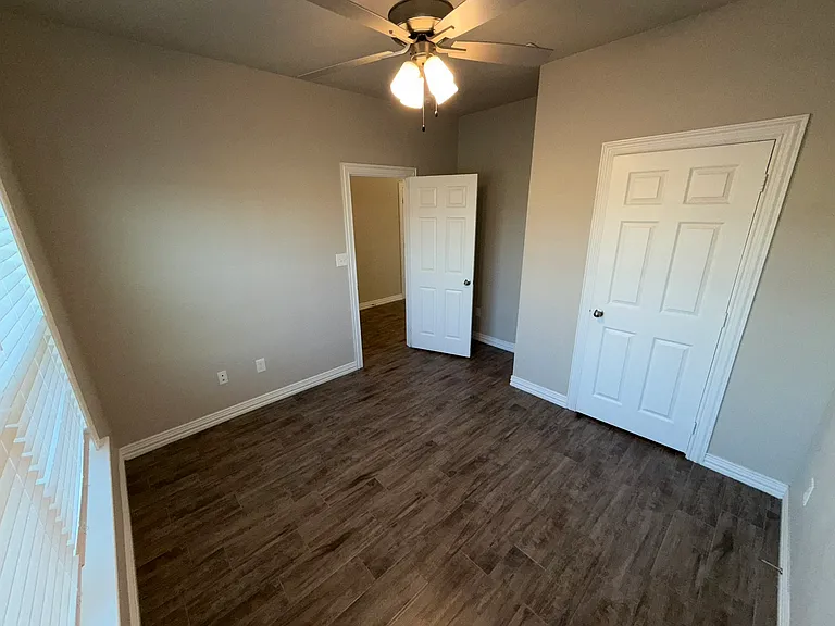 3481 Fenway Cir — Photo 14