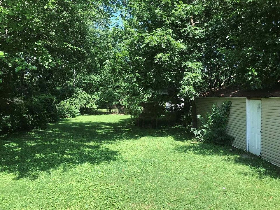 2nd image of 1553 Bluebird Ln