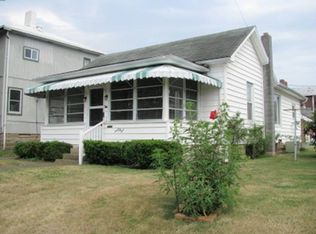 744 S 3rd Ave, Middleport, OH 45760