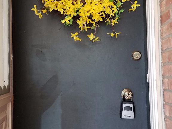 2nd image of 4190 Packard St APT 6