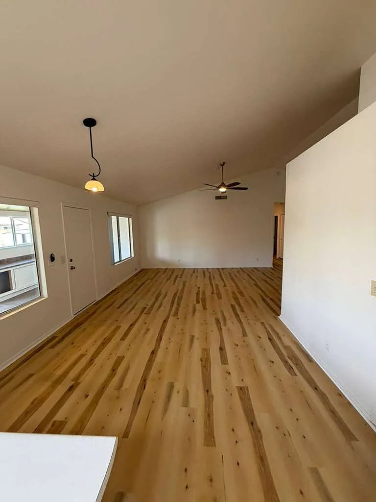 3 bed, 1300 sqft, $2,495 — Photo 2