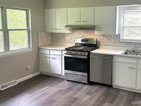 4th image of 10011 Jordan Rd