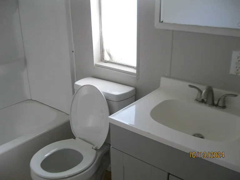 359 Russell Ave — Photo 7