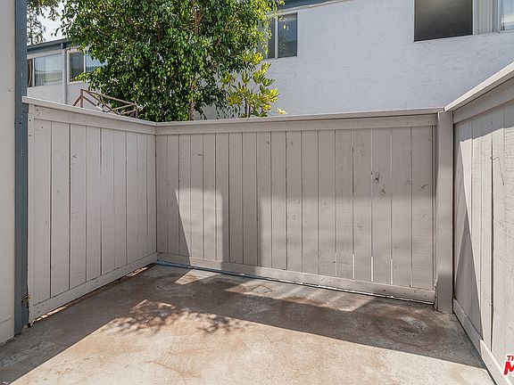 4th image of 5815 Doverwood Dr Unit 37