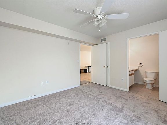 5th image of 521 Southwest Pkwy APT 102
