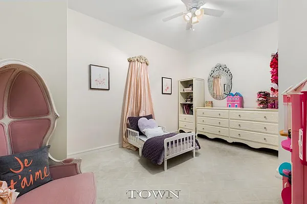 Sold by Town Residential | media 20