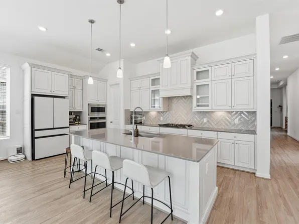 6071 Windward Falls Way, Porter, TX 77365