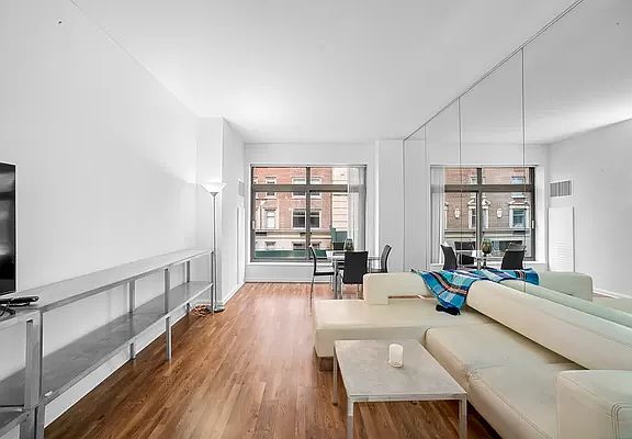 2nd image of 106 Central Park S APT 3I