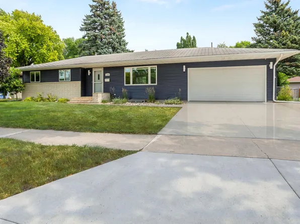 1108 River Dr S, Moorhead, MN 56560