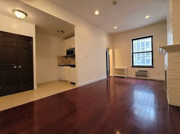 159 West 95th Street image 1 of 10