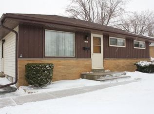 7901 W Winfield Ave, Milwaukee, WI 53218