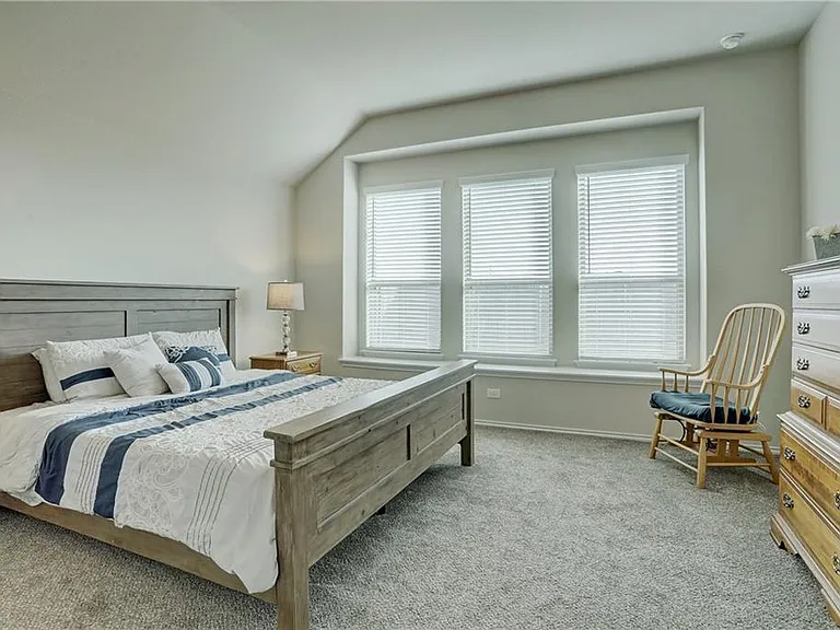 111 Finley St — Photo 10