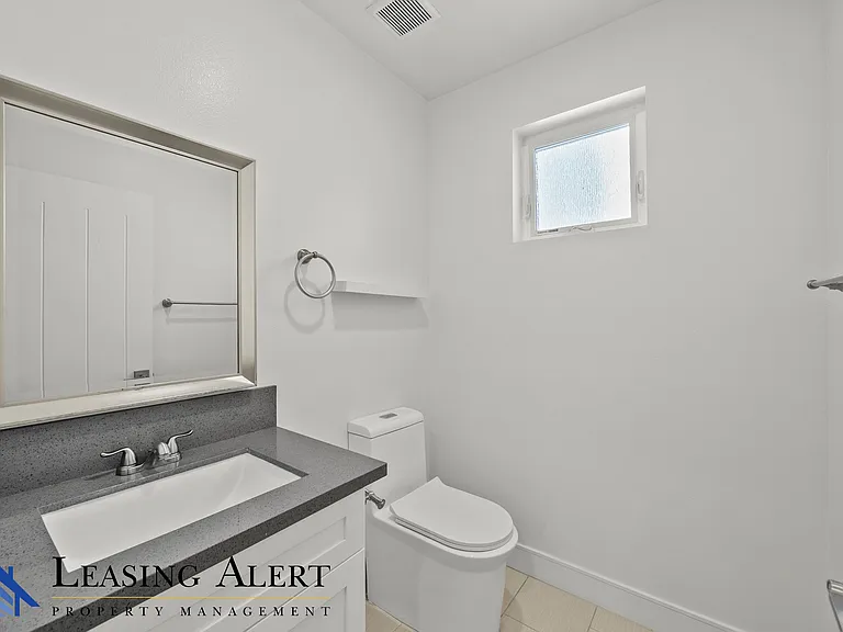 1957 Vista Del Mar St — Photo 16