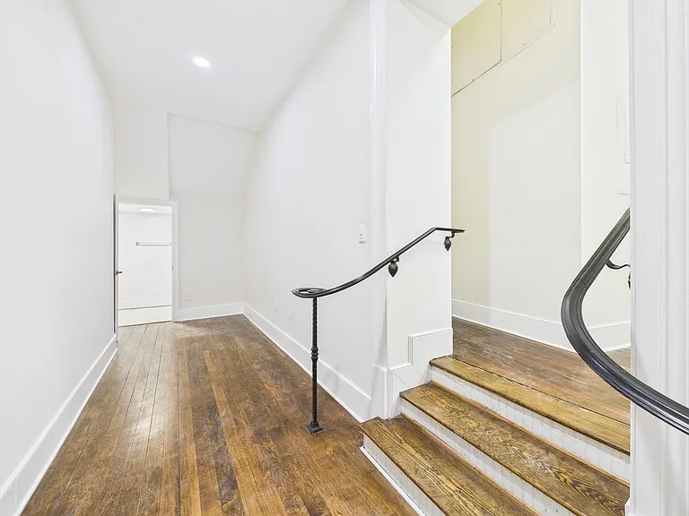 The Corner Lofts — Photo 165
