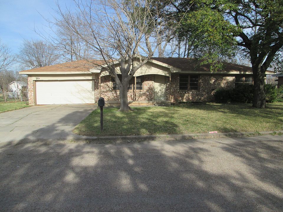 1st image of 105 N Emberwood Dr