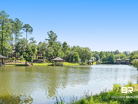 5th image of 309 Sand Bar Ln