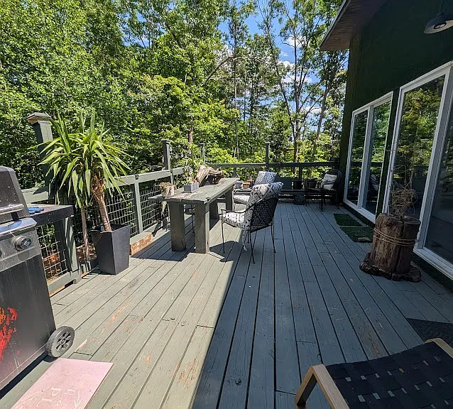 Deck