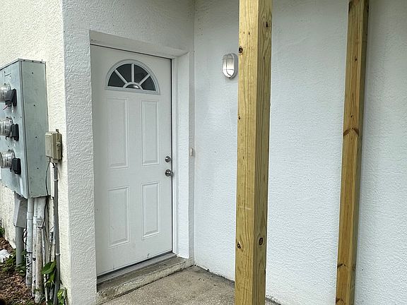 3rd image of 603 E 2nd Ave #1