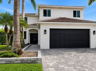 709 Bald Cypress Rd, Weston, FL 33327