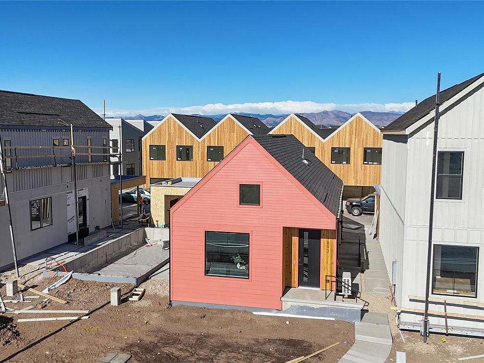1st image of 410 Bountiful Avenue