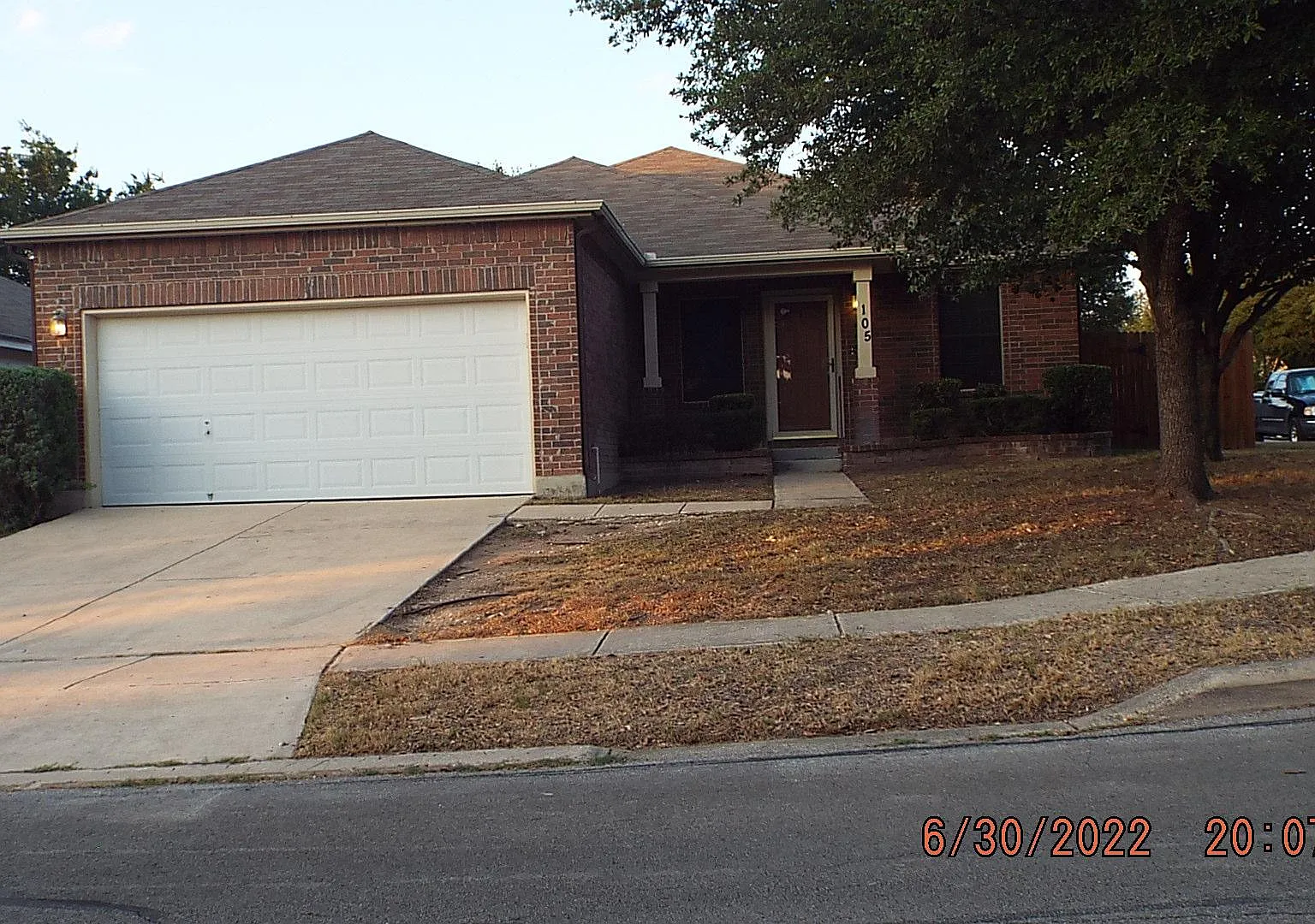 3 bed, 1716 sqft, $1,845 — Photo 1