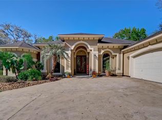 121 Rucks Dr, Angleton, TX 77515