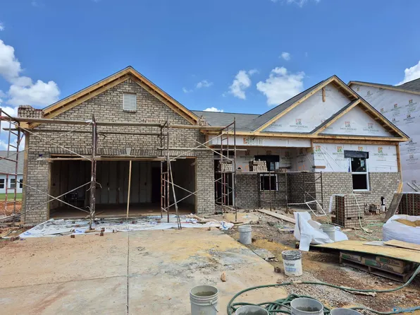 329 Emma Way, New Market, AL 35761