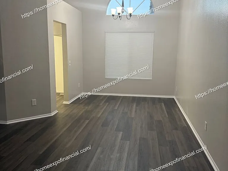 24612 Freeport Dr — Photo 10
