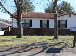 1159 Meadowview Dr, Gallatin, TN 37066