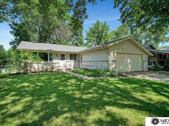 4th image of 4915 Cresthaven Dr