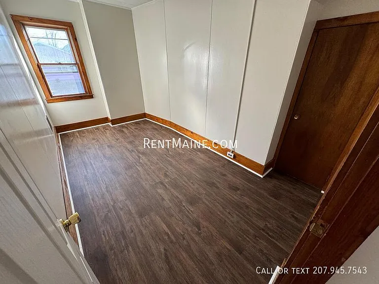 225 Center St #1 — Photo 8