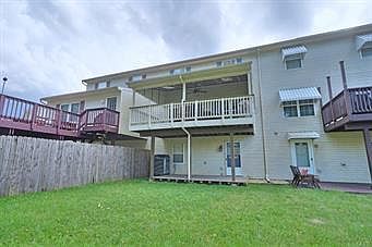 5th image of 12 Heritage Ln