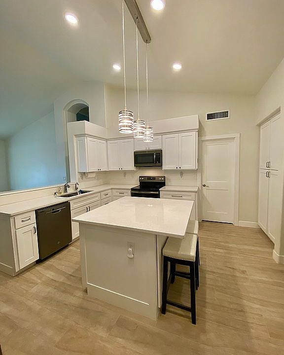 2nd image of 15219 N 55th Way