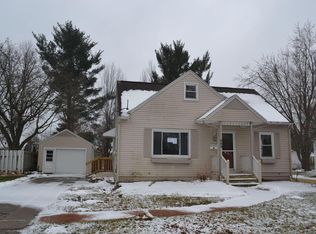 900 40th St SW, Wyoming, MI 49509