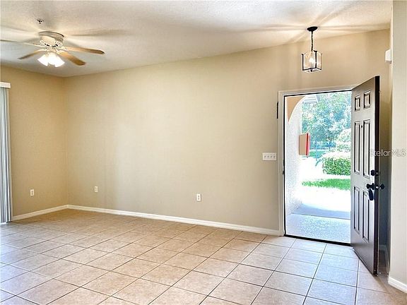 4th image of 4114 Via Piedra Cir #1-104