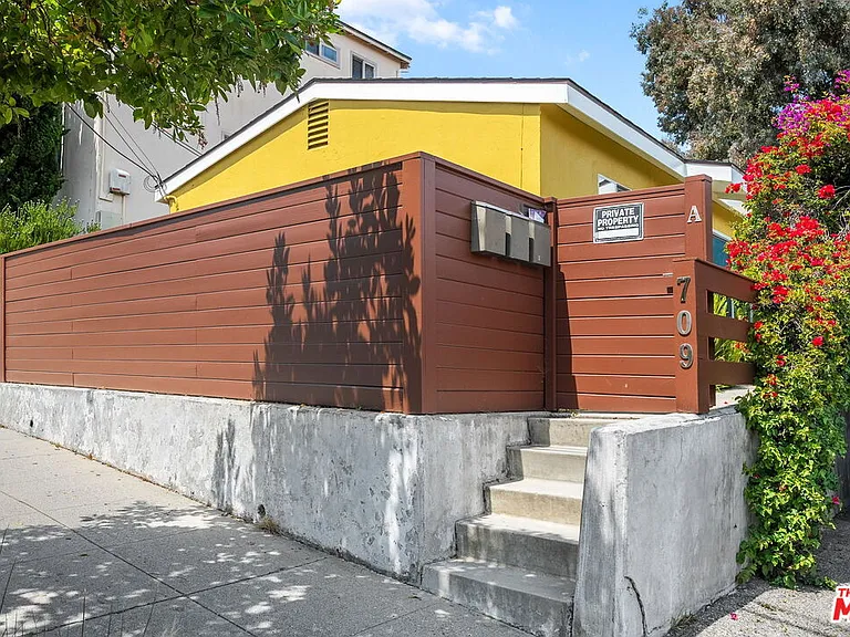 709 Ocean Park Blvd #C — Photo 9