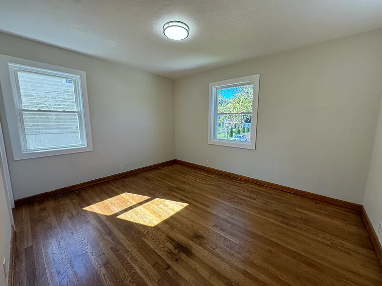 928 Meadow Dr — Photo 28