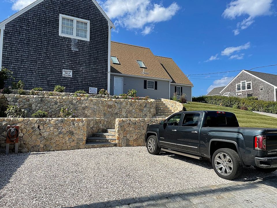 2nd image of 86 Shore Dr