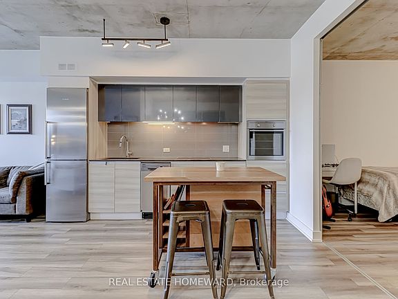 3rd image of 1190 Dundas St E #522