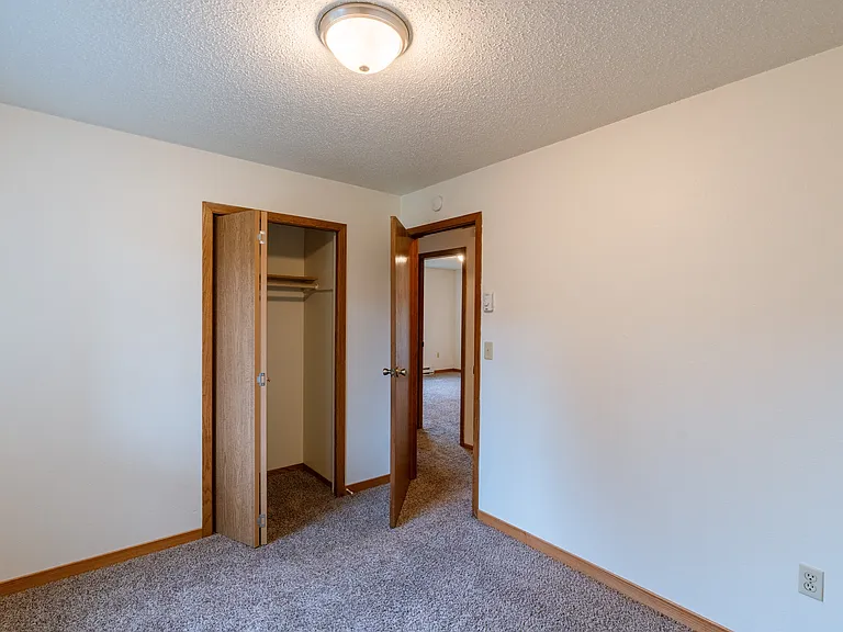 Fargo, ND Galleria 3 Apartments | Bedroom
