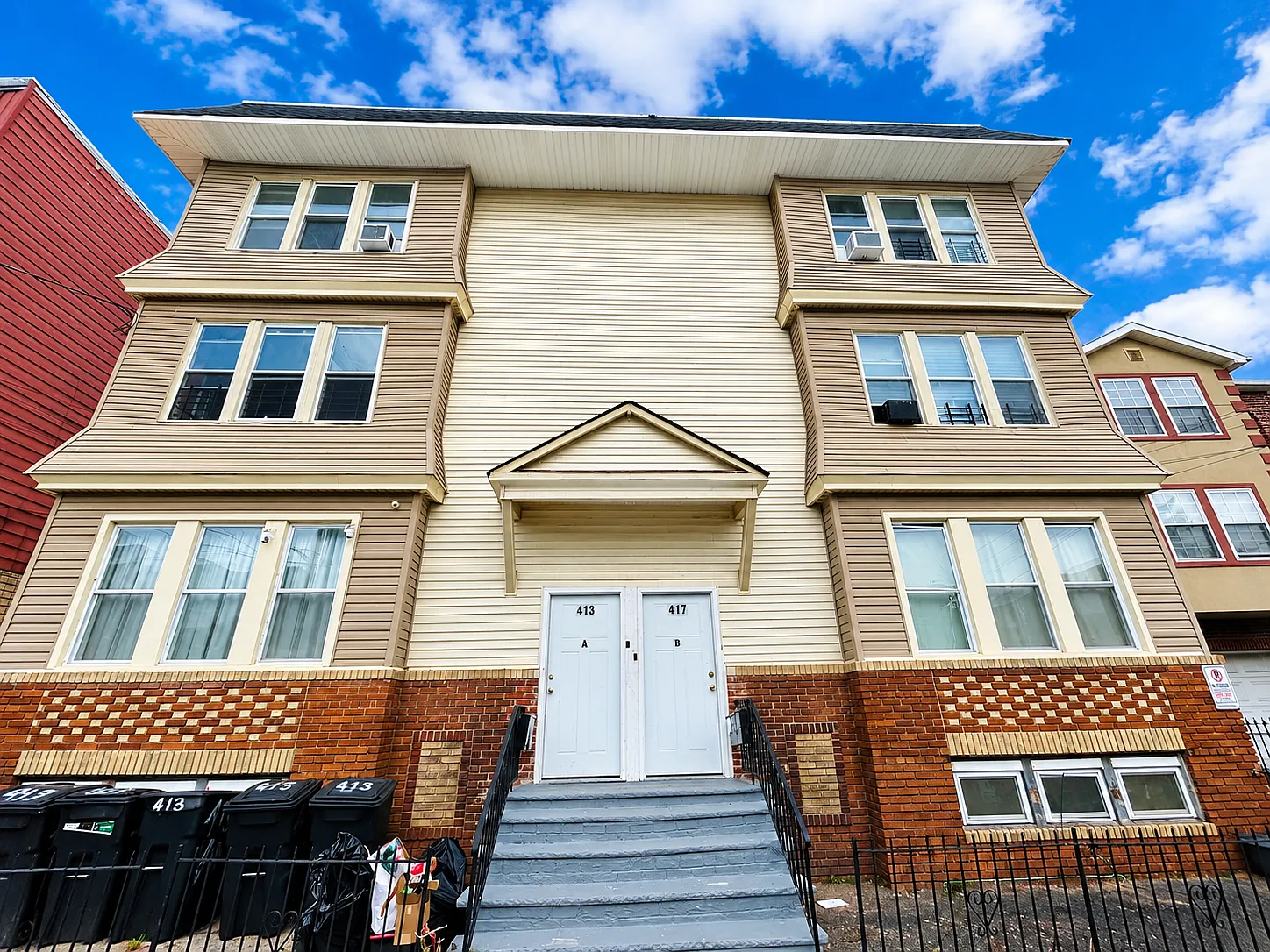 3 bed, 1200 sqft, $2,095 — Photo 4
